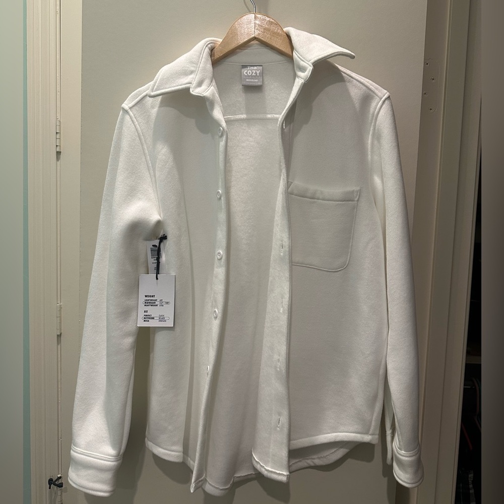 NEW WITH TAGS Aritzia Tna Boyfriend Style White Cozy Fleece